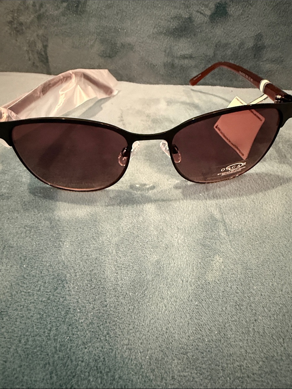Oscar de la Renta Black Gradient Aviator Sunglasses